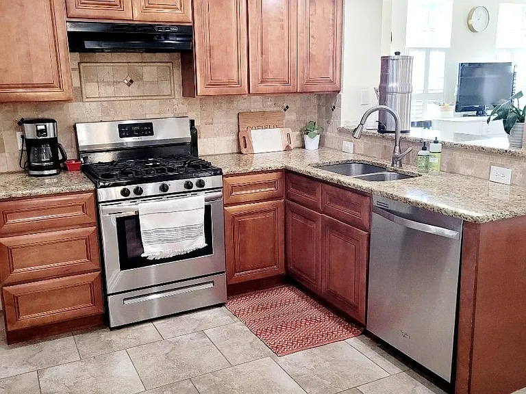 6500 Bramber Ln — Photo 3