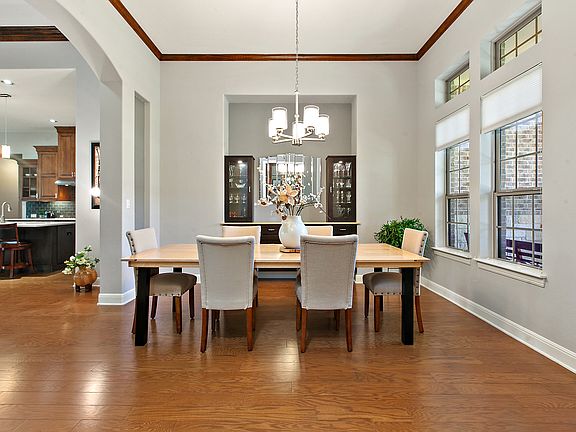 4th image of 4007 Malaga Dr