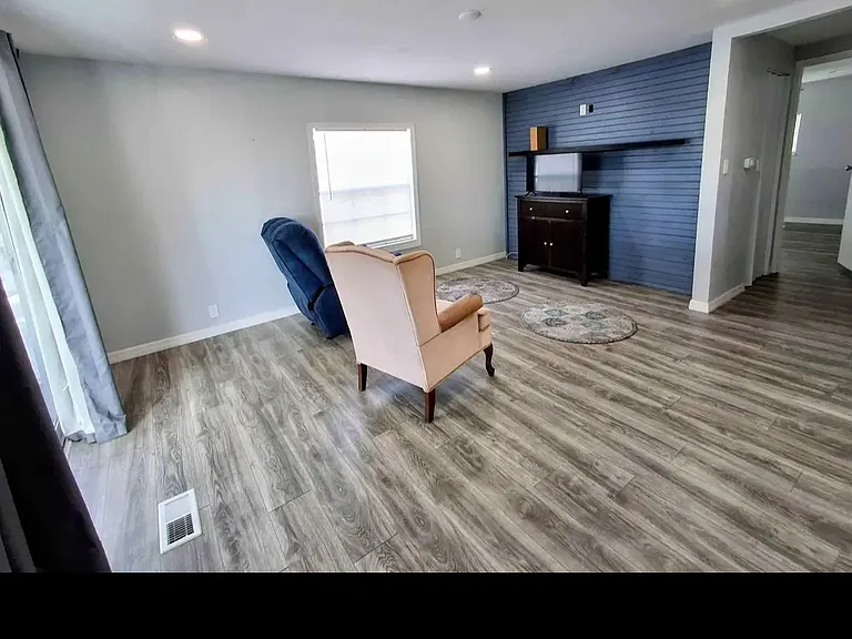 6120 Saragossa Ave — Photo 7