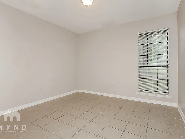 10571 Chateau Rd — Photo 14
