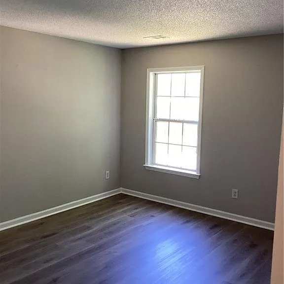 550 Ashland Pkwy — Photo 27