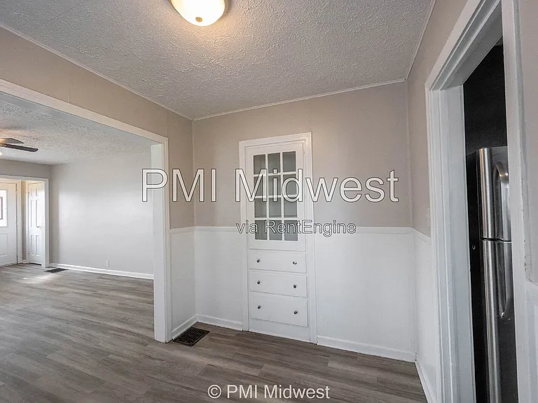 74 N 2nd Ave — Photo 9