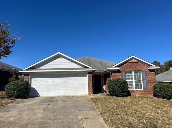 8037 Garrett Pines Dr