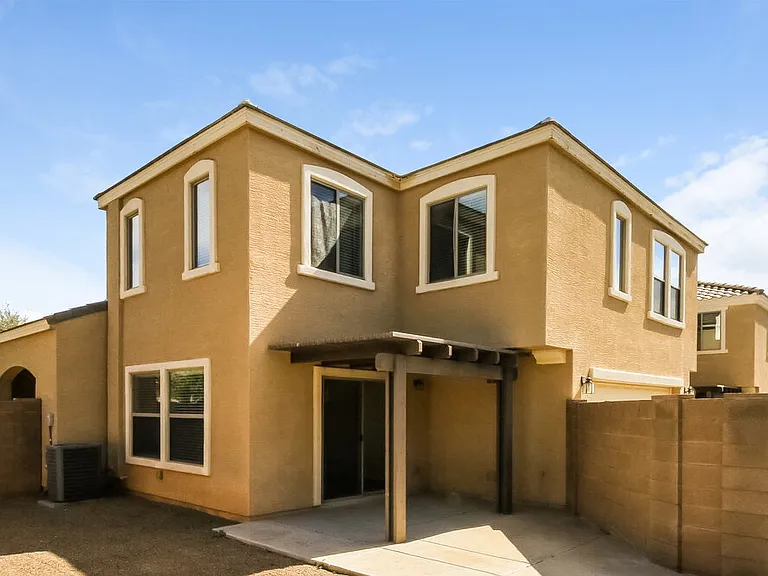 3344 E Franklin Ave — Photo 16
