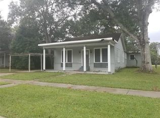 907 N Church St, Jennings, LA 70546