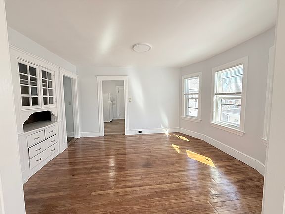 4th image of 204 Farrington St Unit 2