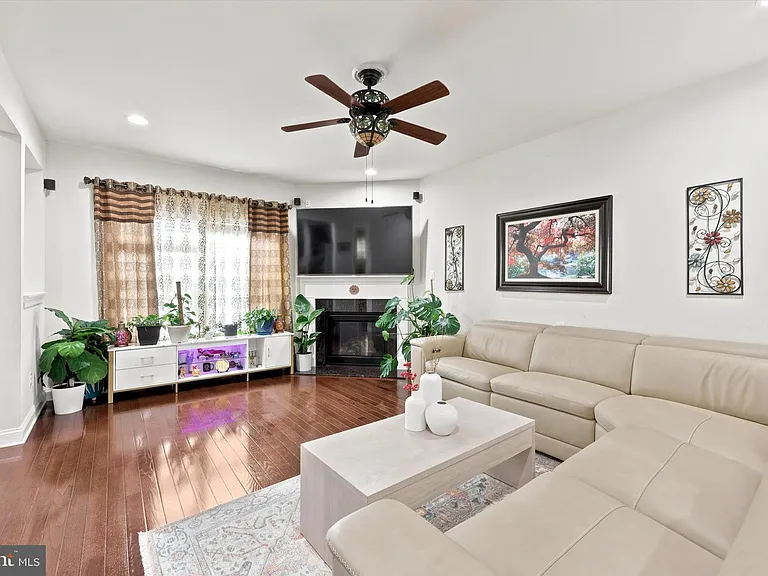 514 Quarry Point Rd — Photo 6