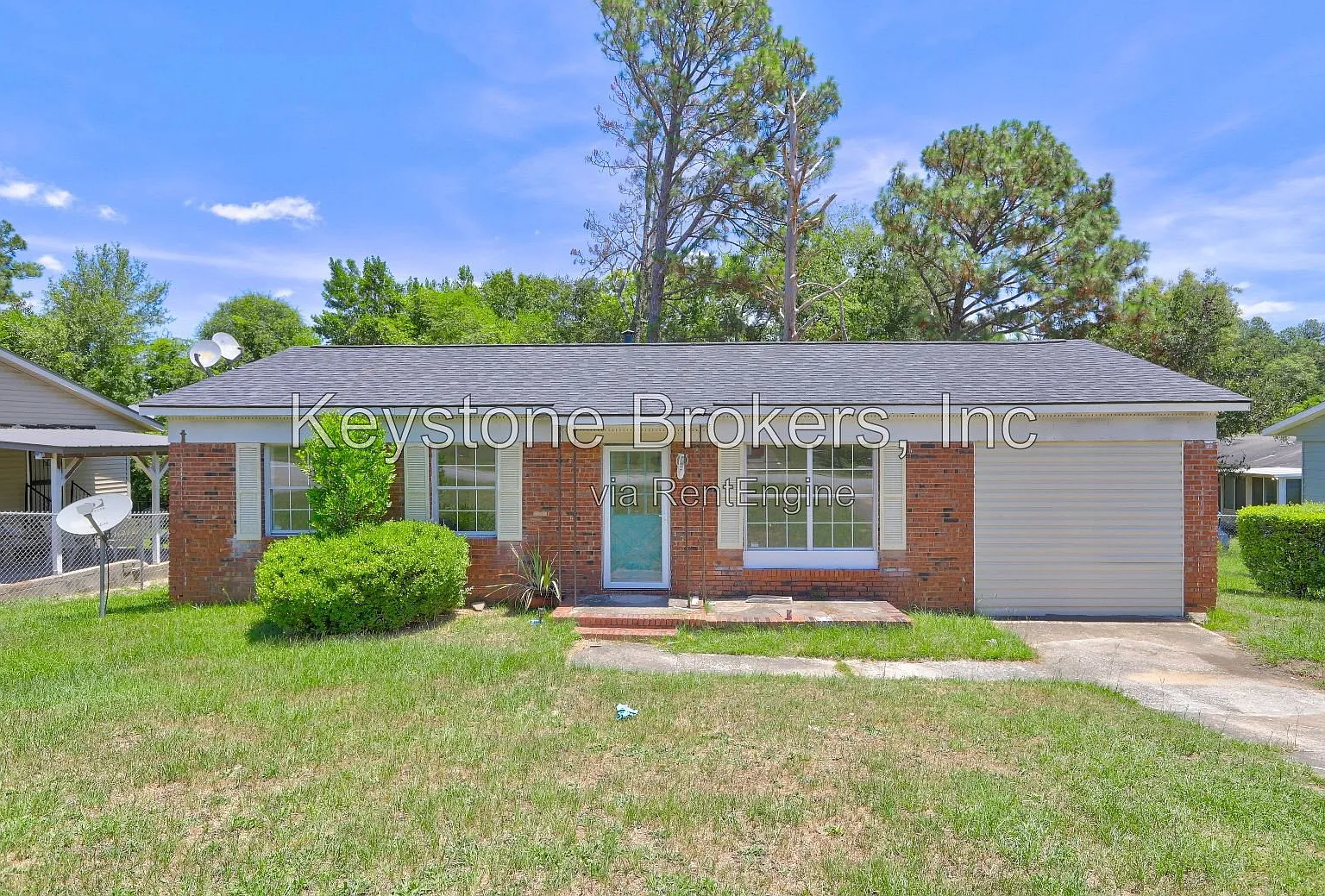 4 bed, 2.0 bath, 1200 sqft, $850 — Photo 1