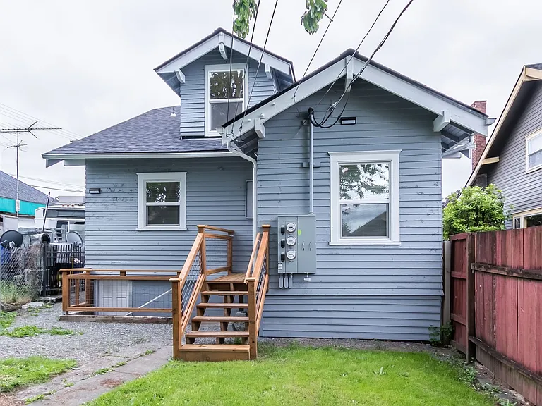 3737 Tacoma Ave S — Photo 14