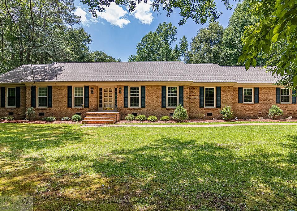 1st image of 519 Parkwood Ln