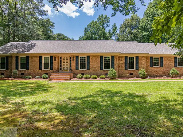 519 Parkwood Ln, Goldsboro, NC 27530