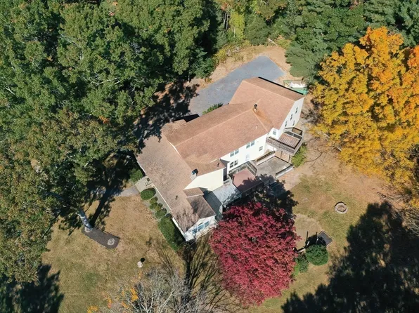 1831 Bay St, Taunton, MA 02780