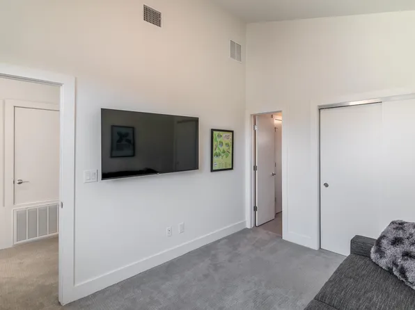 1313 Cometa St #B, Austin, TX 78721