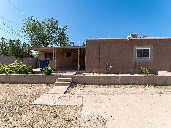 3rd image of 305 Dolores Dr SW