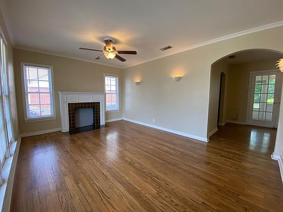 2nd image of 2533 Forest Park Blvd