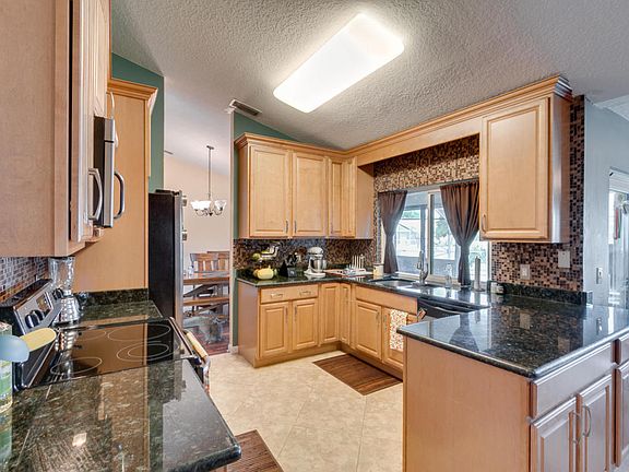 4th image of 2435 Wild Wood Dr