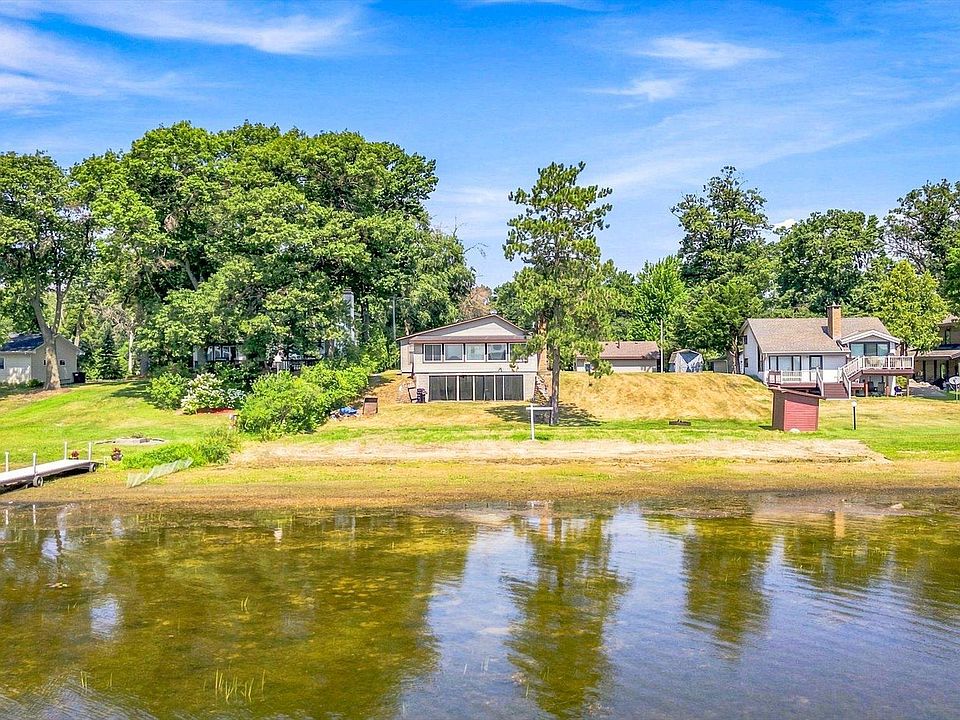 1st image of 18329 Lakeview Point Dr NE