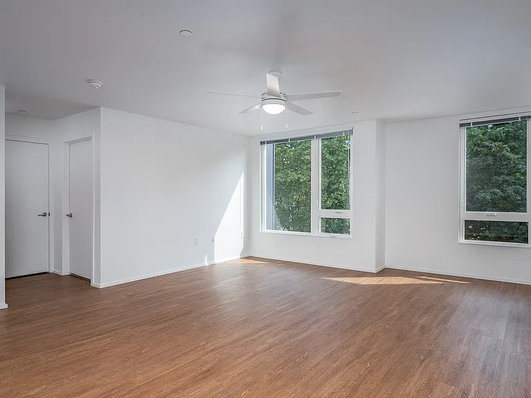 Rockwood Village Apartments — Photo 48
