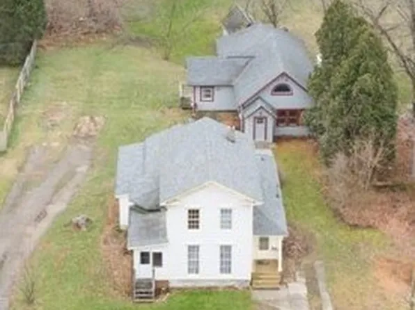 39 East Ave, Naples, NY 14512