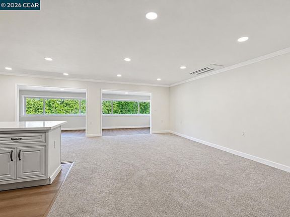 4th image of 1208 Skycrest Dr APT 5