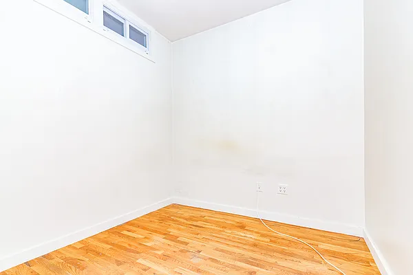 Rented by MySpaceNYC | media 23