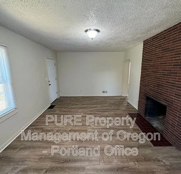 5026 N Harvard St #A — Photo 8