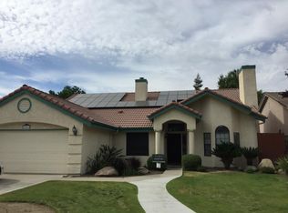 1261 Silverbrooke St, Kingsburg, CA 93631