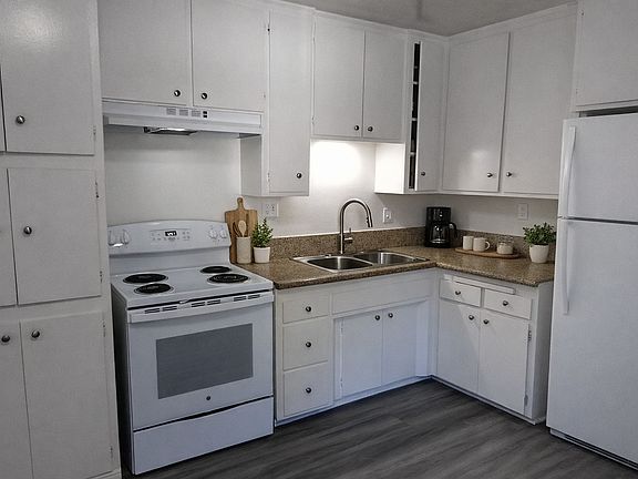 3rd image of 150 E Alvarado St #12