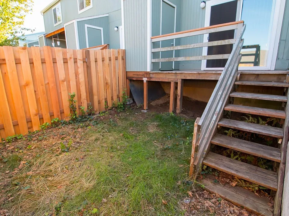 Columbia Crest Townhomes