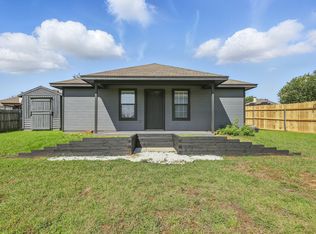 810 Wandering Ct #B, Granbury, TX 76049