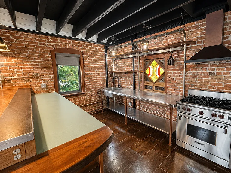 149 Van Rensselaer St #1 — Photo 3