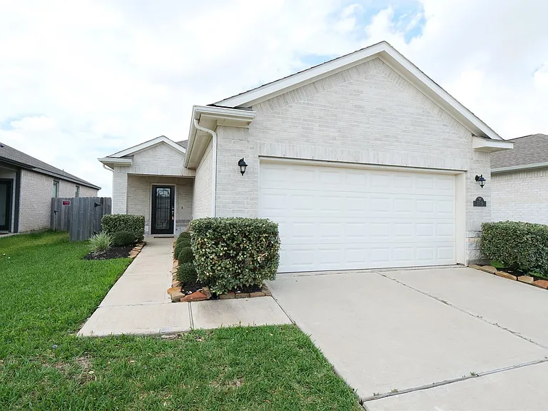 5719 Tabula Rasa Dr — Photo 2
