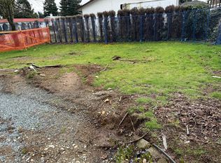 2285 Meadows St, Abbotsford, BC V2T 3A5