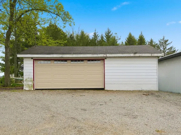 E Harrold Rd, Churubusco, IN 46723