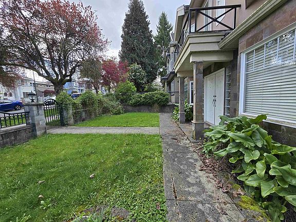 3rd image of 3462 Worthington Dr
