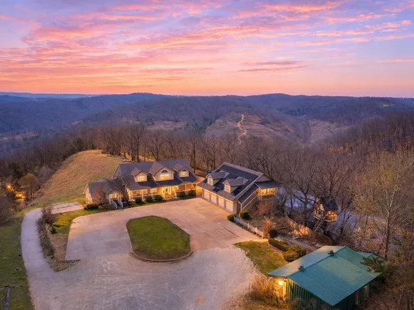 256 Rubys Rest, Reeds Spring, MO 65737