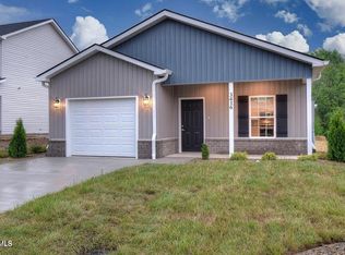 1412 Cora Ln, Johnson City, TN 37615