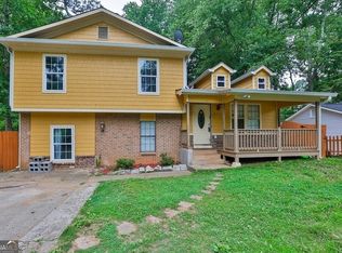 825 Martin Rd, Stone Mountain, GA 30088