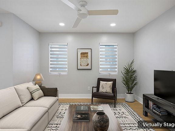 3rd image of 4231 Travis St APT 23