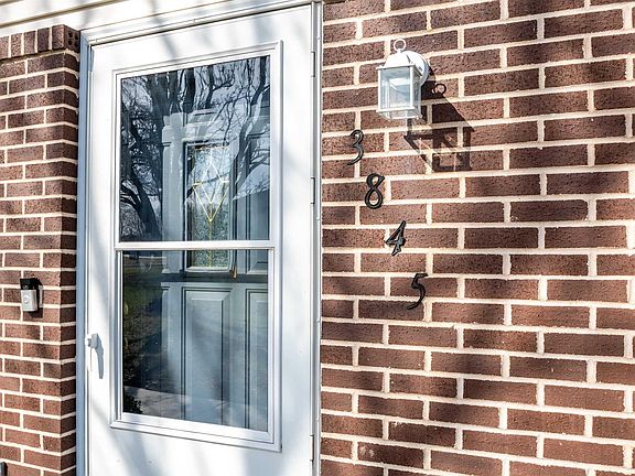 4th image of 3845 W Palmyra Ct