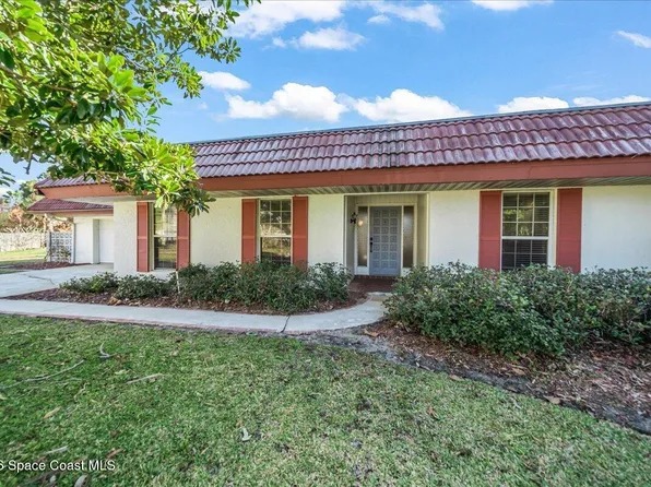 210 12th Ter, Indialantic, FL 32903