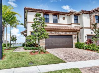9591 Town Parc Cir N, Parkland, FL 33076