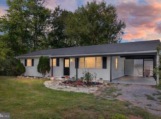 58 South St, Kearneysville, WV 25430