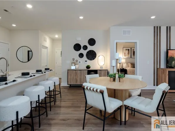 29103 Radford Ct, Monroe Township, NJ 08831