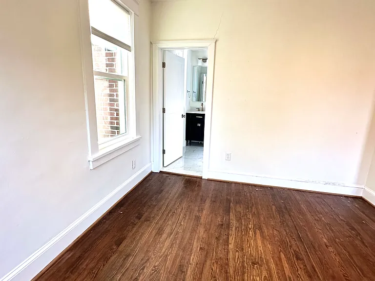 208 W 29th St — Photo 23