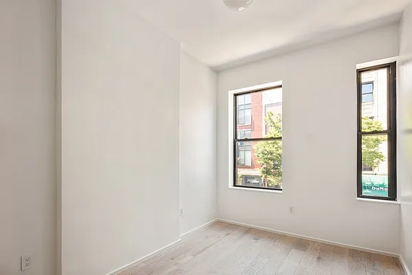 Rented by Compass | media 16