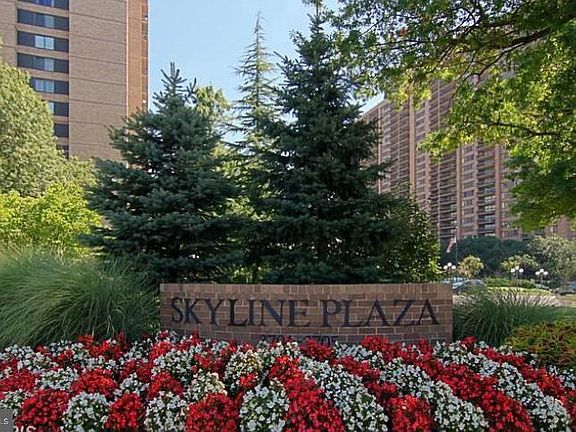 2nd image of 3705 S George Mason Dr APT 413S