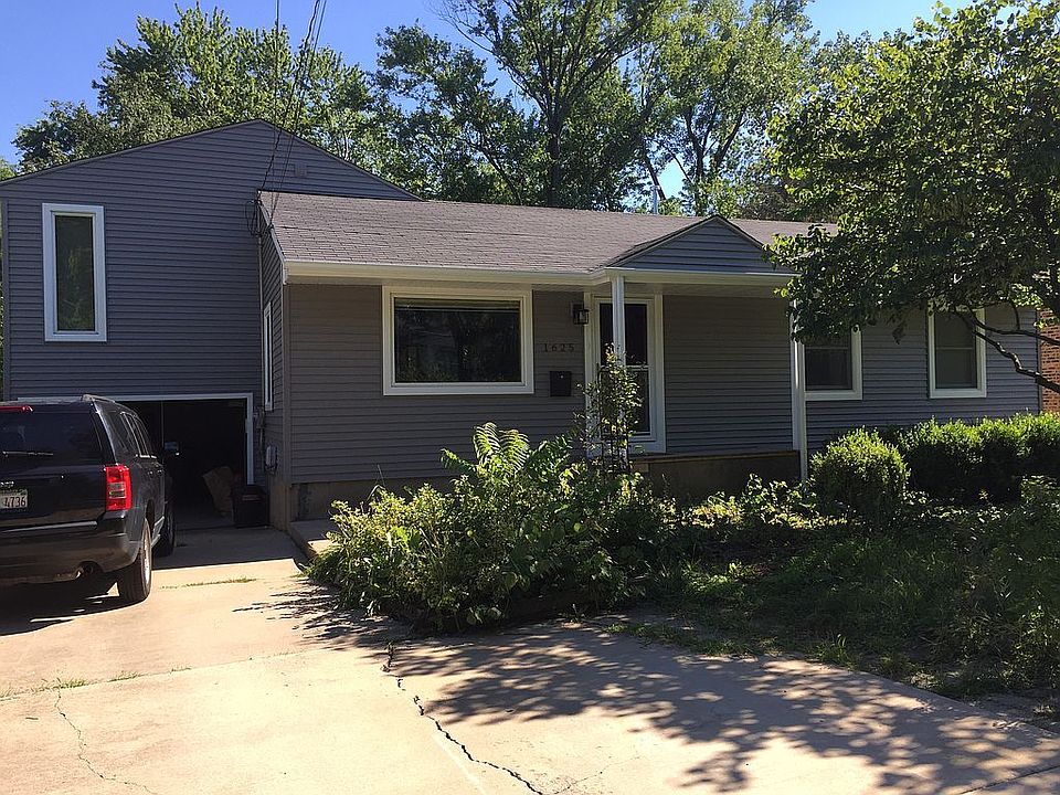 2nd image of 1625 Olive Rd