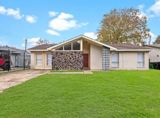 5107 Selinsky Rd, Houston, TX 77048