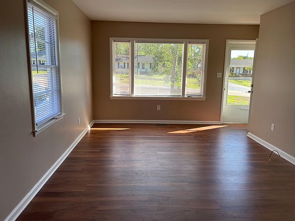 2nd image of 516 Woodland Ave